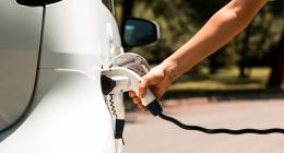 Public-charging-machines-essential-for-Electric-Vehicles